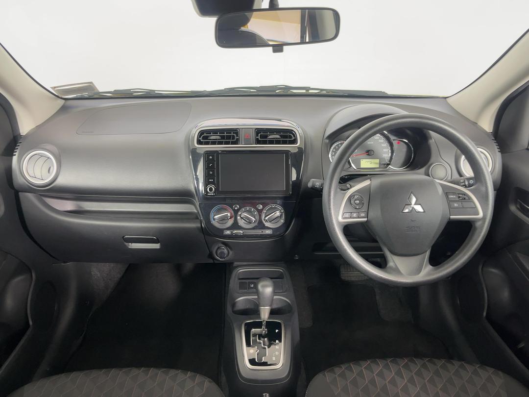 Photo '17' of Mitsubishi Mirage