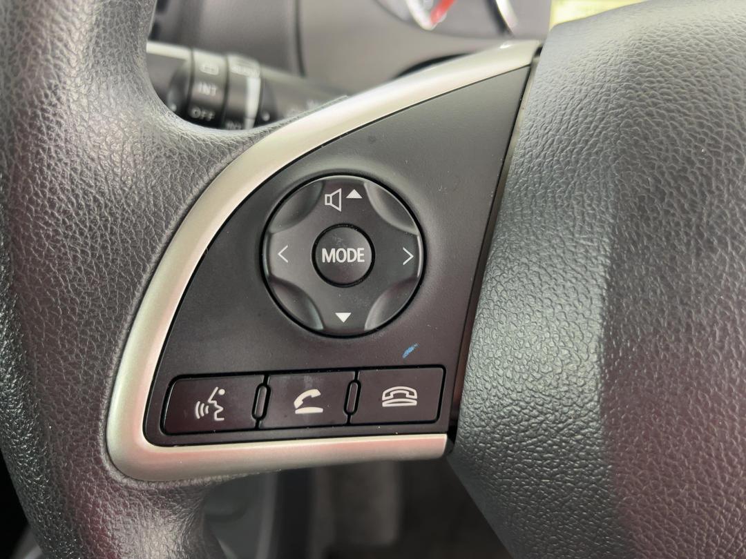 Photo '24' of Mitsubishi Mirage