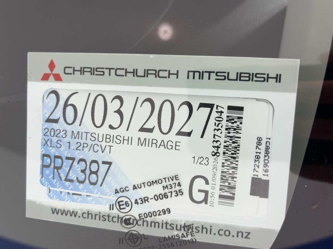 Photo '29' of Mitsubishi Mirage