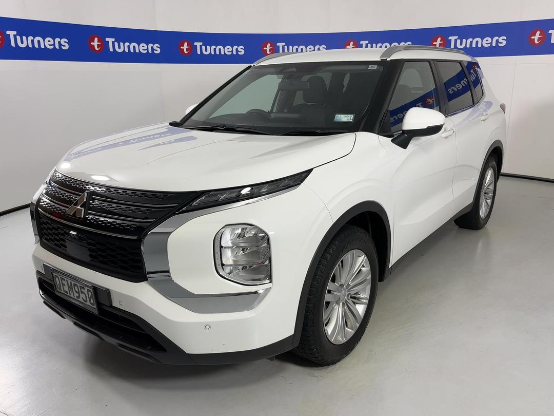 Photo '4' of Mitsubishi Outlander