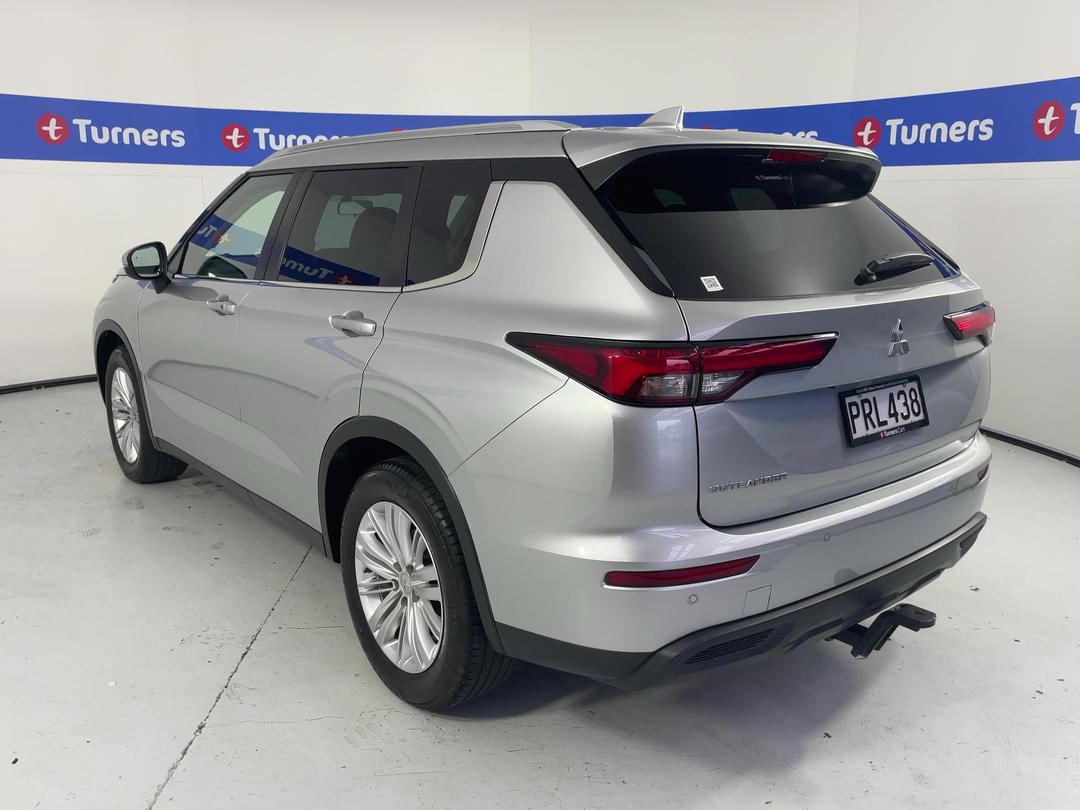 Photo '5' of Mitsubishi Outlander