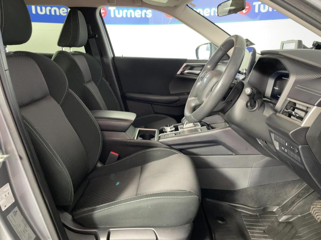 Photo '16' of Mitsubishi Outlander