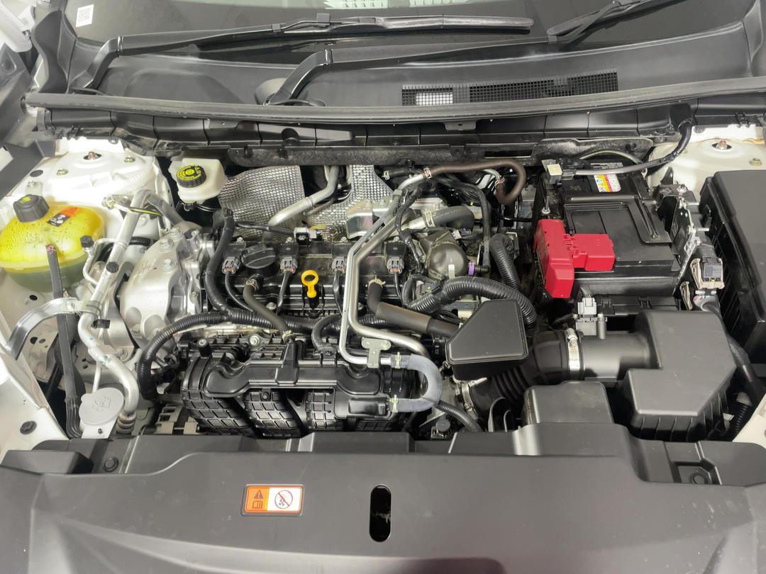 Photo '13' of Mitsubishi Outlander