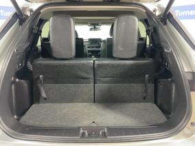 Photo '14' of Mitsubishi Outlander