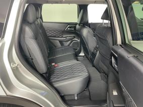 Photo '20' of Mitsubishi Outlander
