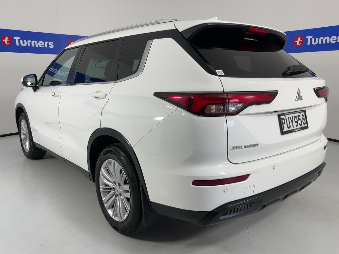 Photo '5' of Mitsubishi Outlander