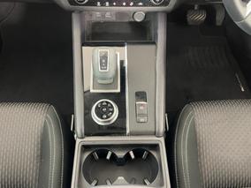 Photo '18' of Mitsubishi Outlander