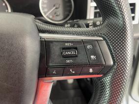 Photo '24' of Mitsubishi Outlander