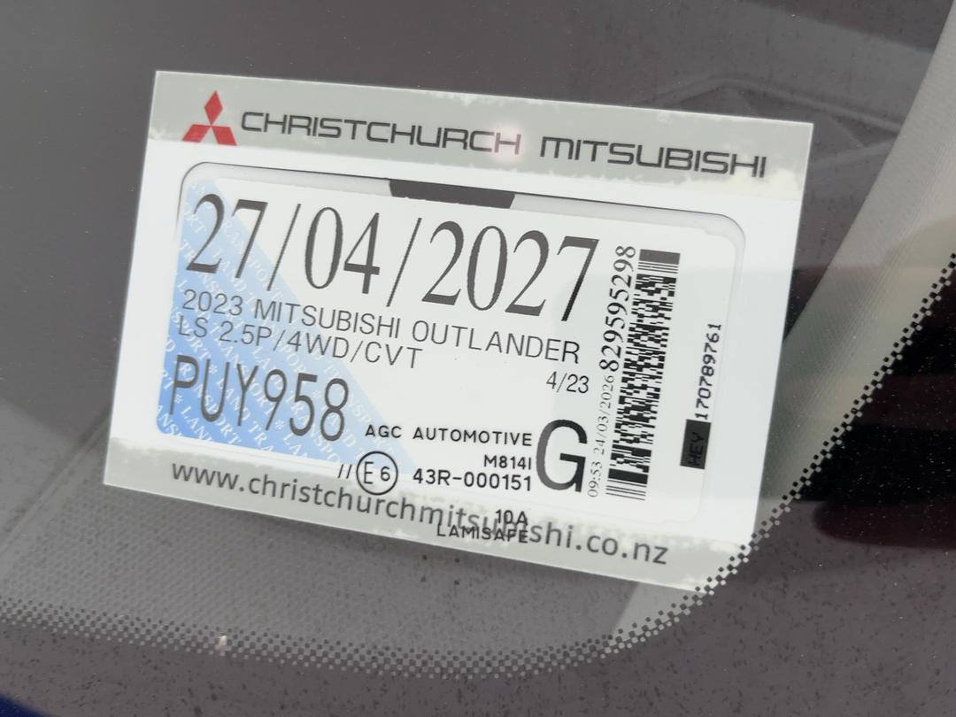 Photo '31' of Mitsubishi Outlander
