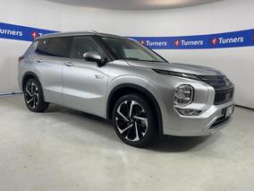 Photo '1' of Mitsubishi Outlander