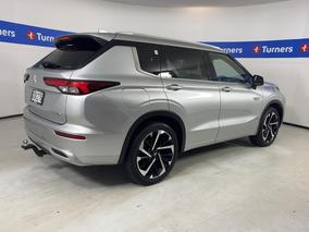 Photo '7' of Mitsubishi Outlander
