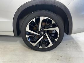 Photo '11' of Mitsubishi Outlander