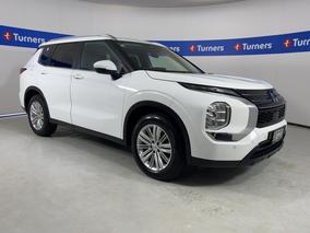 Photo '1' of Mitsubishi Outlander