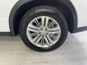 Photo '11' of Mitsubishi Outlander