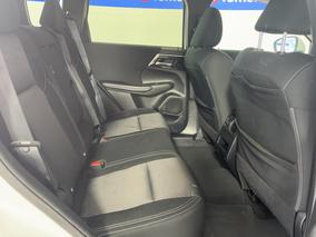 Photo '20' of Mitsubishi Outlander