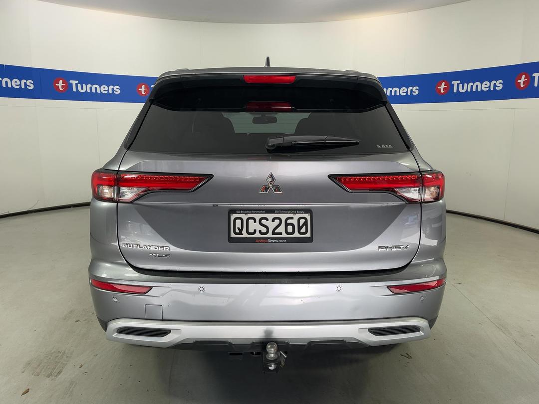 Photo '6' of Mitsubishi Outlander