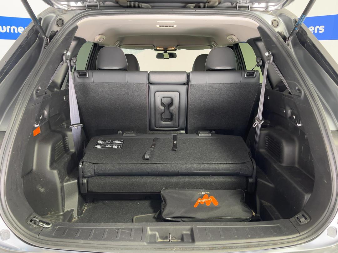 Photo '14' of Mitsubishi Outlander