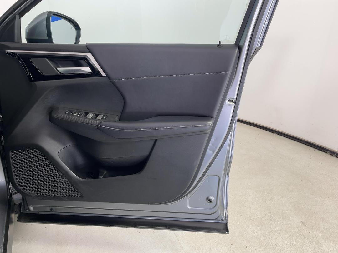 Photo '15' of Mitsubishi Outlander