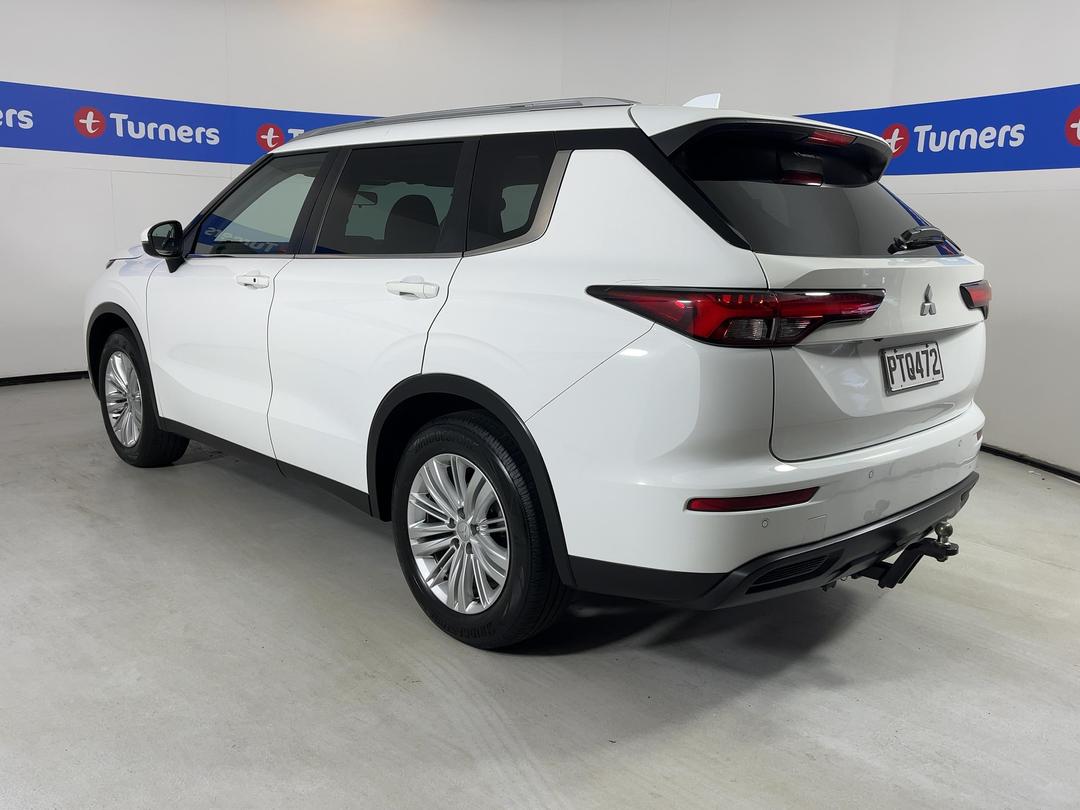 Photo '5' of Mitsubishi Outlander