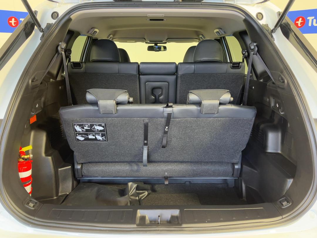 Photo '14' of Mitsubishi Outlander
