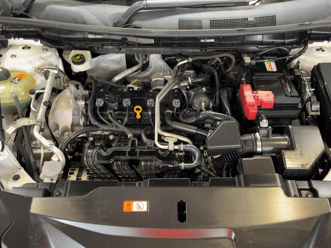 Photo '13' of Mitsubishi Outlander