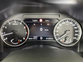 Photo '21' of Mitsubishi Outlander