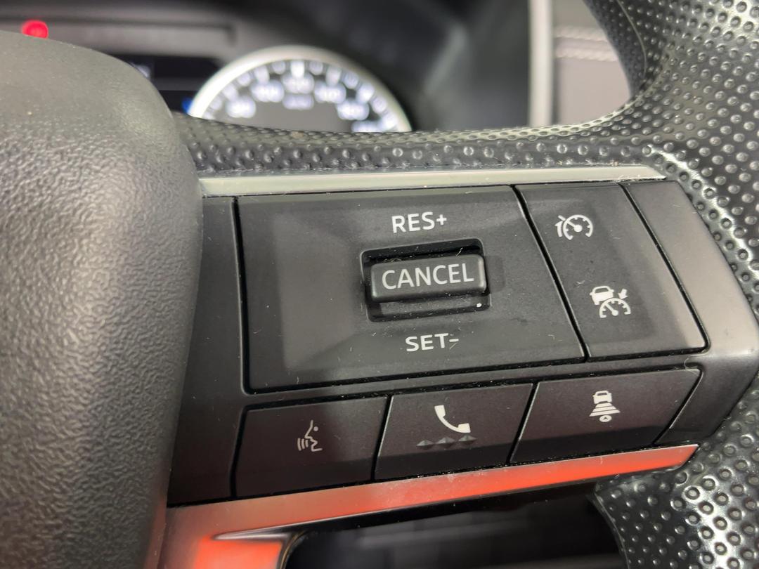Photo '24' of Mitsubishi Outlander
