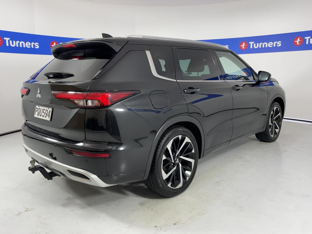 Photo '7' of Mitsubishi Outlander