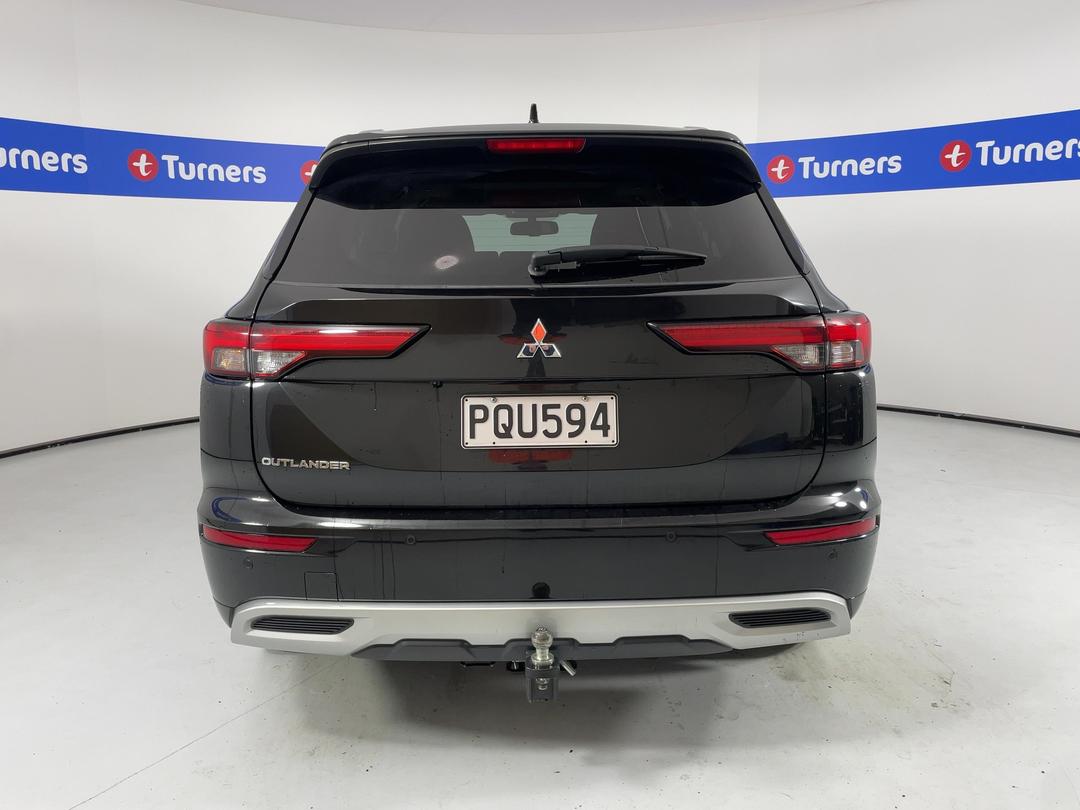 Photo '6' of Mitsubishi Outlander
