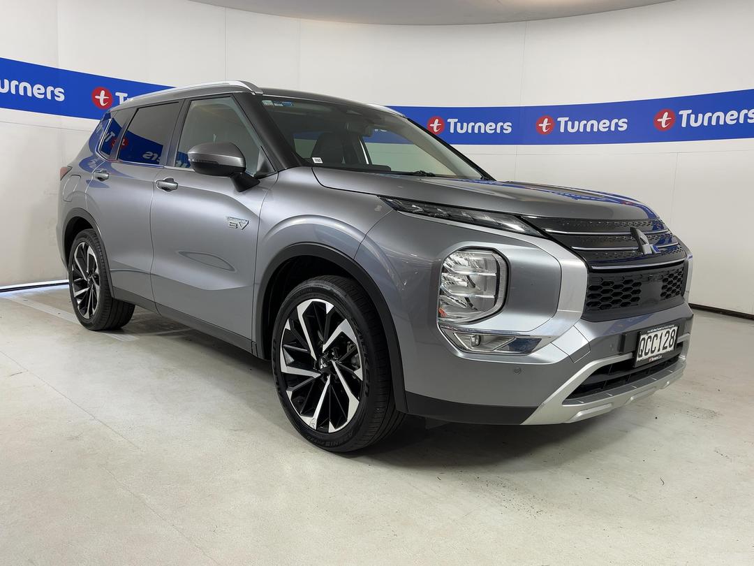 Photo '1' of Mitsubishi Outlander