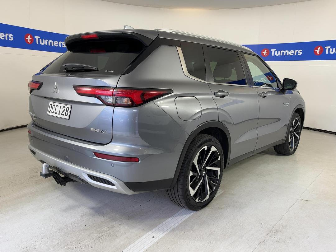 Photo '7' of Mitsubishi Outlander