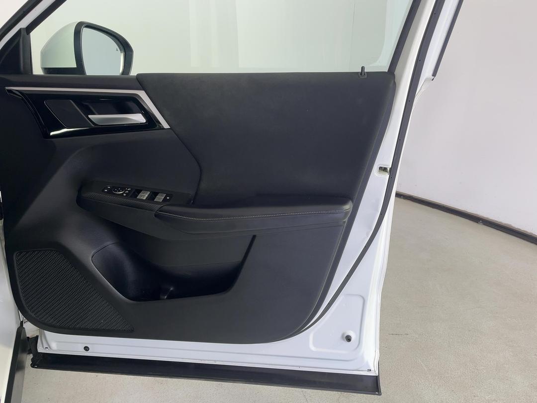 Photo '15' of Mitsubishi Outlander