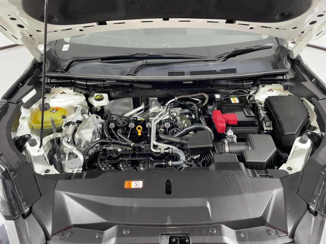 Photo '13' of Mitsubishi Outlander