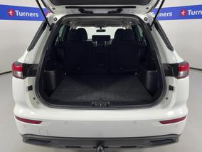 Photo '14' of Mitsubishi Outlander