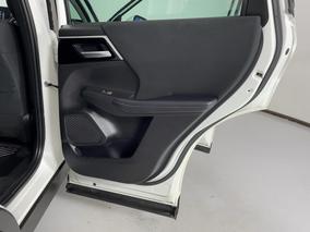 Photo '19' of Mitsubishi Outlander