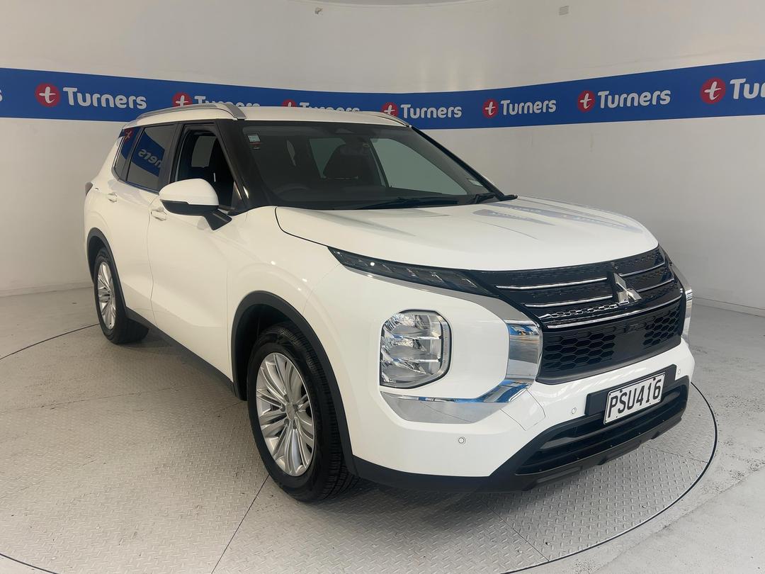 Photo '1' of Mitsubishi Outlander
