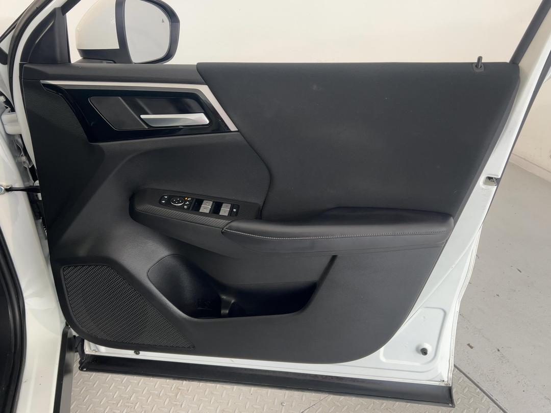 Photo '15' of Mitsubishi Outlander