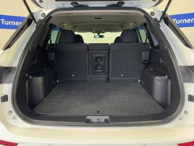 Photo '14' of Mitsubishi Outlander