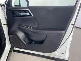Photo '15' of Mitsubishi Outlander