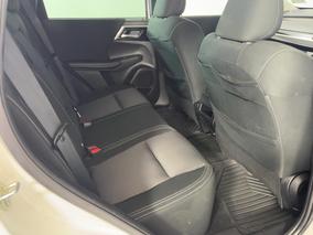 Photo '20' of Mitsubishi Outlander