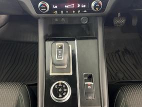 Photo '18' of Mitsubishi Outlander