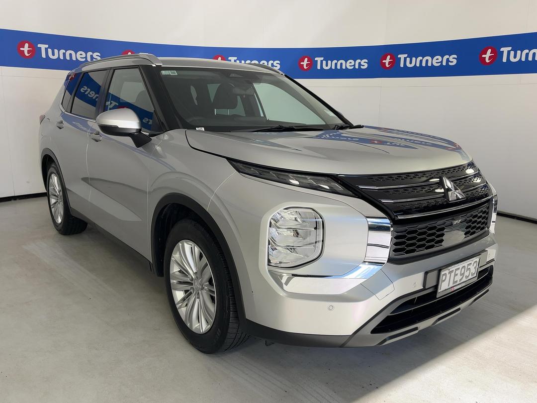 Photo '1' of Mitsubishi Outlander