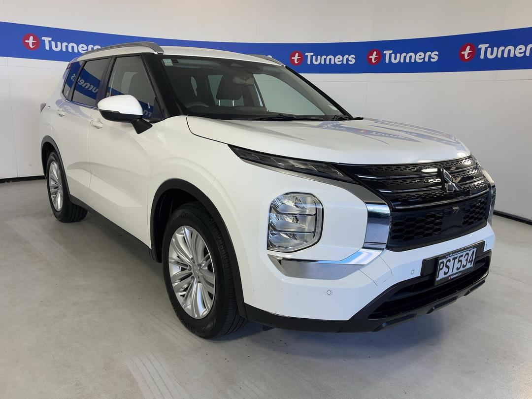 Photo '1' of Mitsubishi Outlander