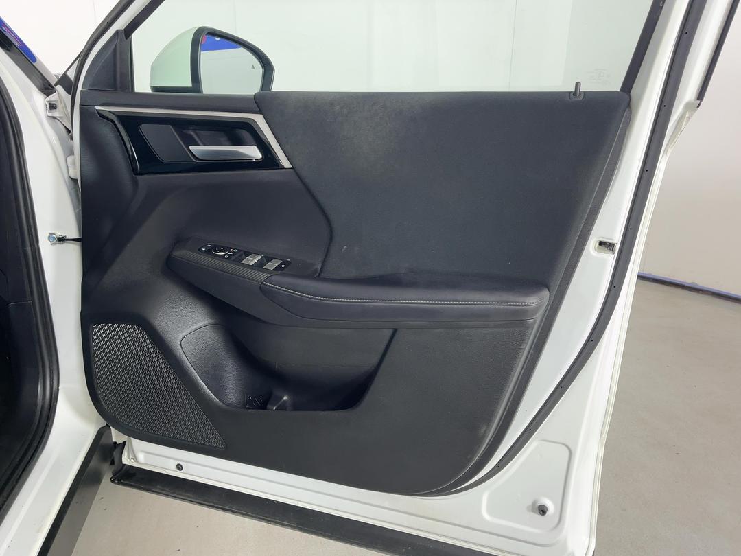 Photo '15' of Mitsubishi Outlander