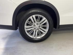 Photo '12' of Mitsubishi Outlander
