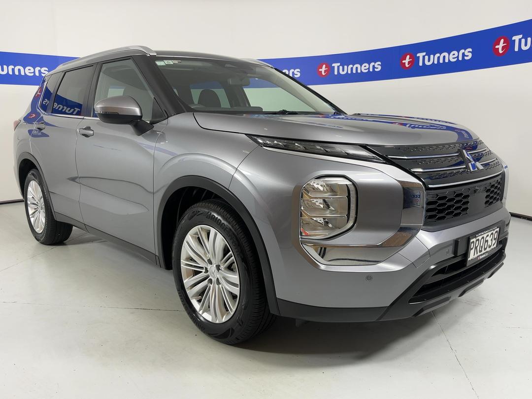 Photo '1' of Mitsubishi Outlander