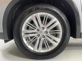 Photo '10' of Mitsubishi Outlander
