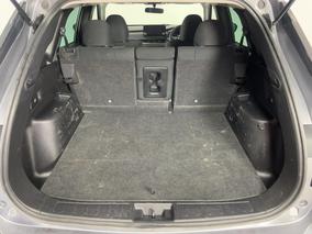 Photo '14' of Mitsubishi Outlander
