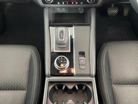 Photo '18' of Mitsubishi Outlander