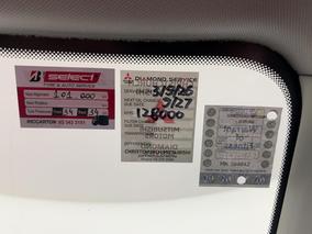 Photo '30' of Mitsubishi Outlander